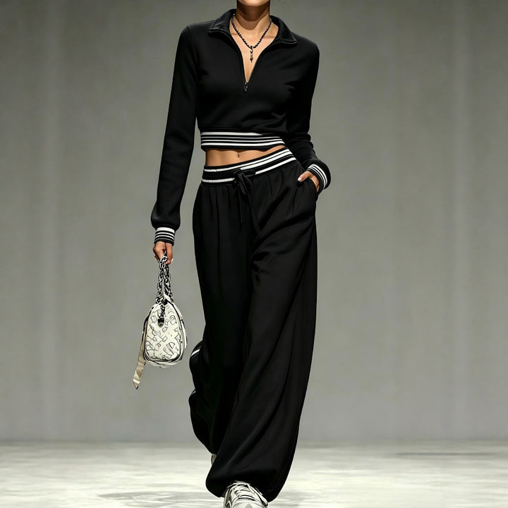 Women Cropped Training Set with Half Zipper Collar and Wide Pleated Jogger Mune Fashion