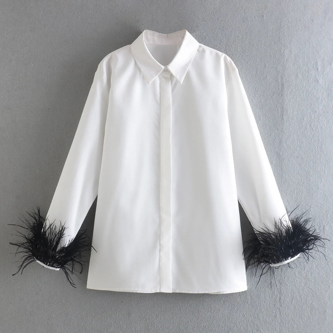 Ladies Elegant Cotton Blouse with Feather Trim at Cuffs and Classic Shirt Collar Mune Fashion