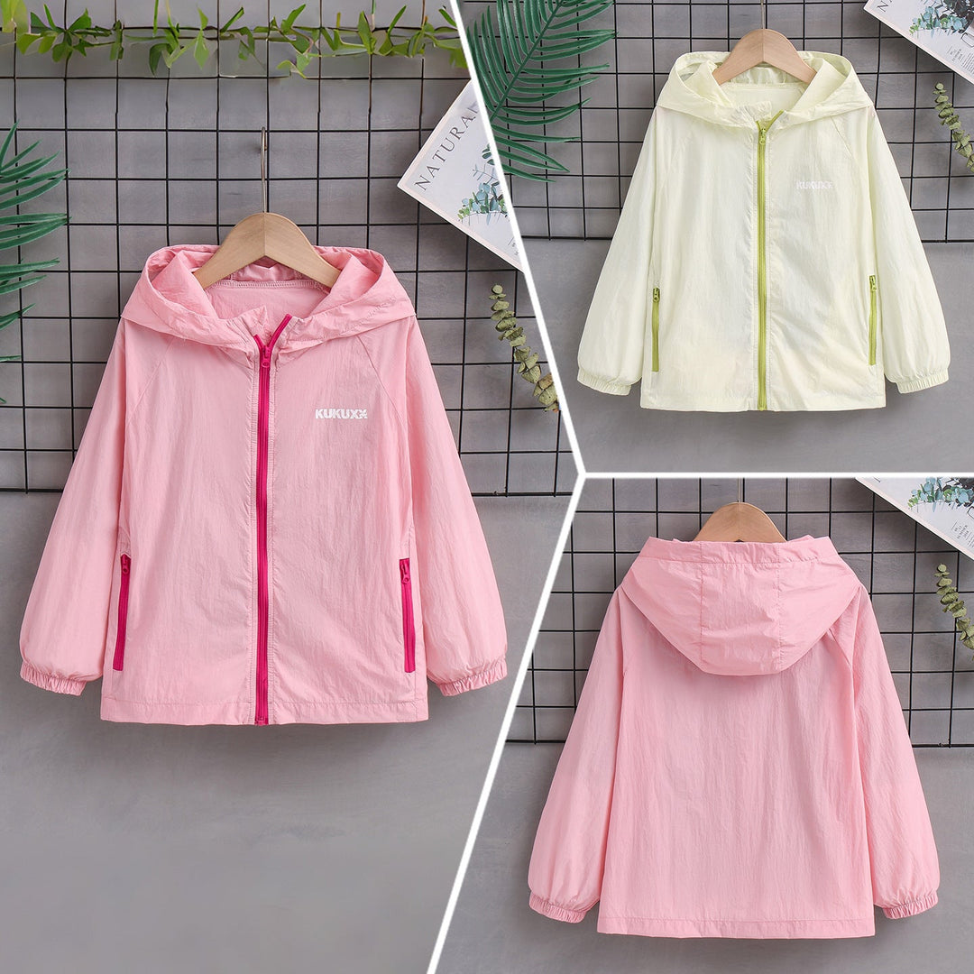 Women's ultra-lightweight hooded nylon jacket with UV protection, windproof features and zippered pockets Mune Fashion