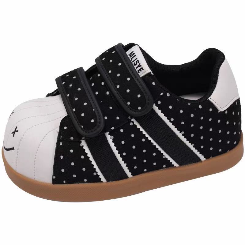 Women's Comfortable Sneakers with Practical Velcro Closures and Casual Design Mune Fashion