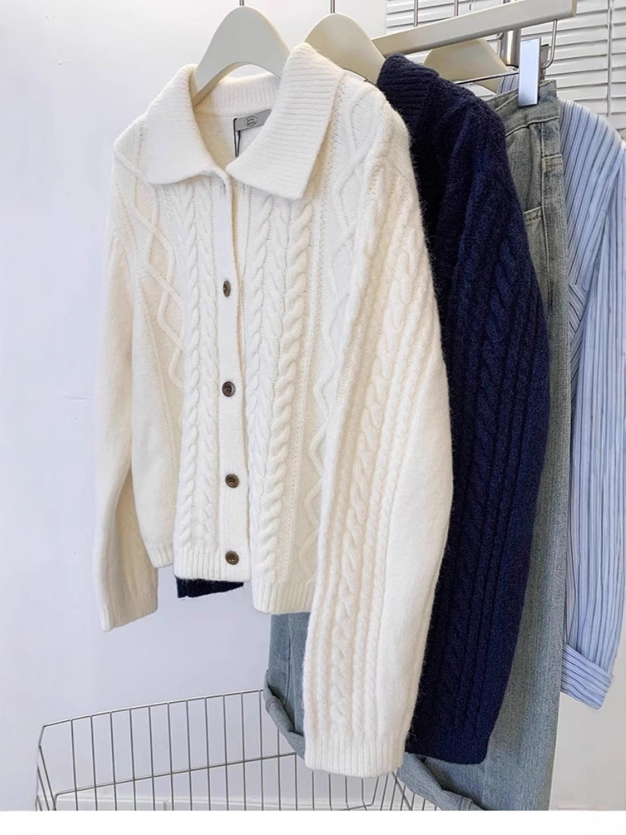 Women's cardigan with cable pattern, shawl collar and button placket Mune Fashion