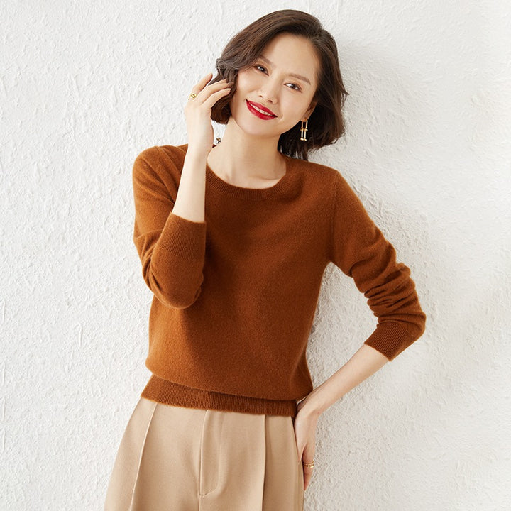 Women's Short-Cut Fine Knit Sweater with Round Neckline and Ribbed Hem Mune Fashion
