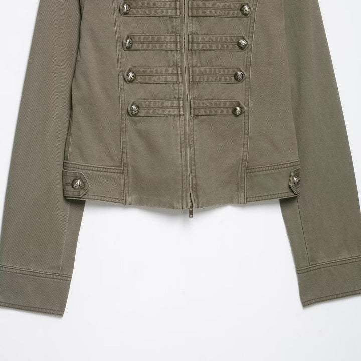Ladies military-inspired short jacket with stand-up collar, decorative flaps and zipper Mune Fashion