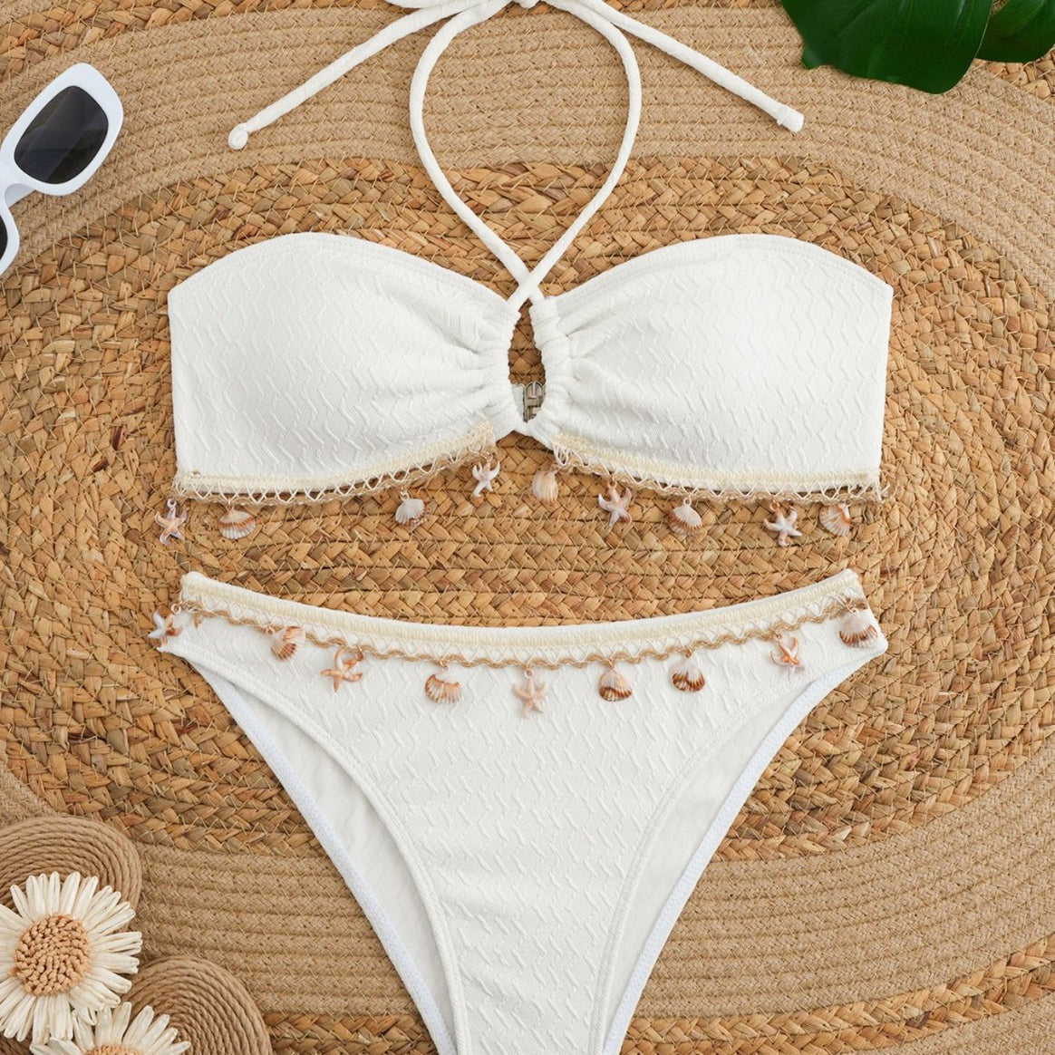 Women's bikini set with elegant waistband and detailed shell decorations Mune Fashion