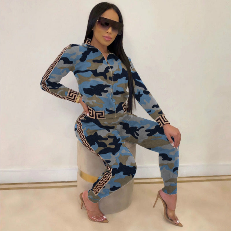 Women's figure-hugging jumpsuit with zipper, leopard print and contrast trim Mune Fashion
