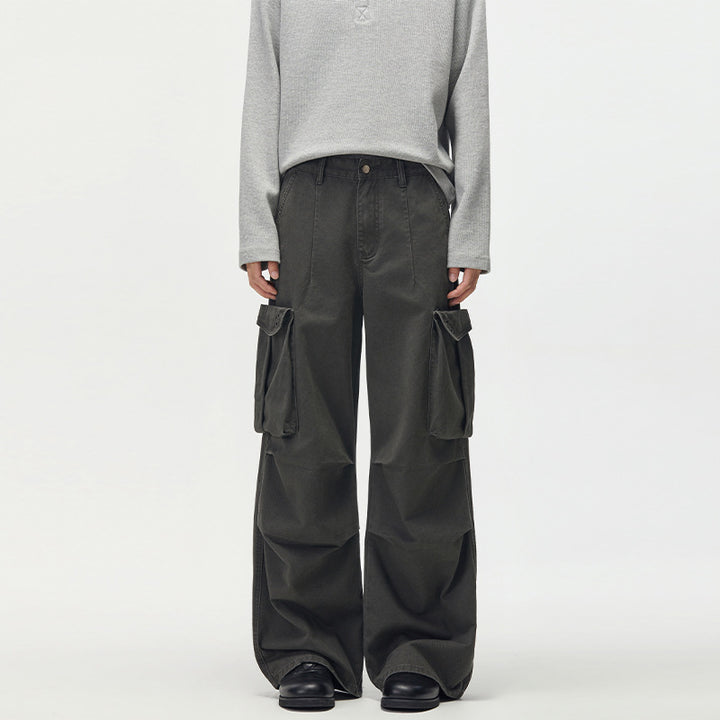 Men's baggy cargo pants with extra wide legs, deep crotch and large flap pockets Mune Fashion