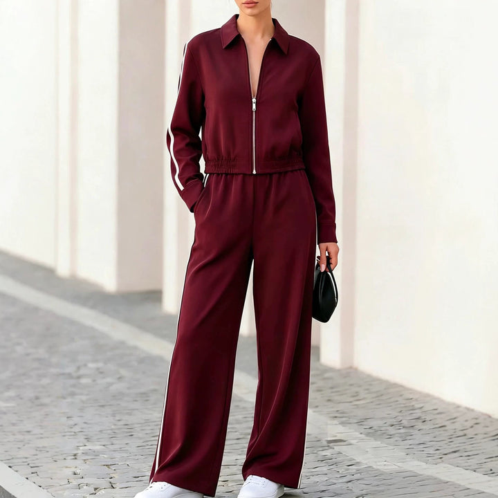 Ladies Sporty Two-Piece Mune Fashion
