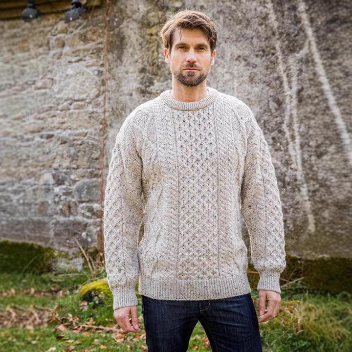 Men's fashionable knitted sweater with cable pattern