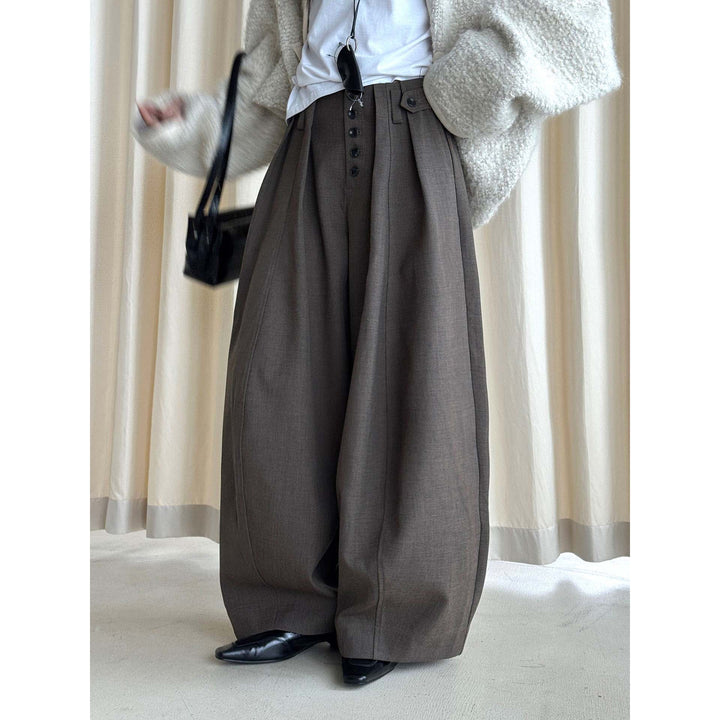 Women wide pants with high waist and decorative button placket Mune Fashion