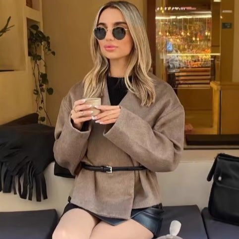 Women's short-cut wrap jacket with V-neck and narrow waist belt Mune Fashion