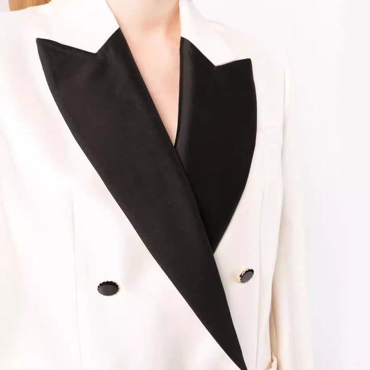 Women’s Short Blazer Dress in Tuxedo Style with Shawl Collar and Double-Breasted Mune Fashion