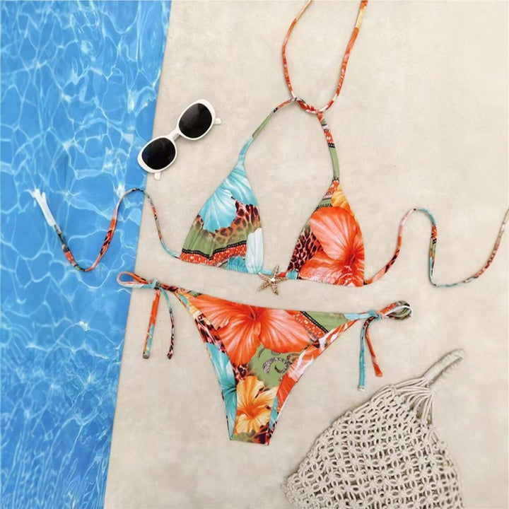 Women's triangle bikini with floral design and adjustable straps Mune Fashion