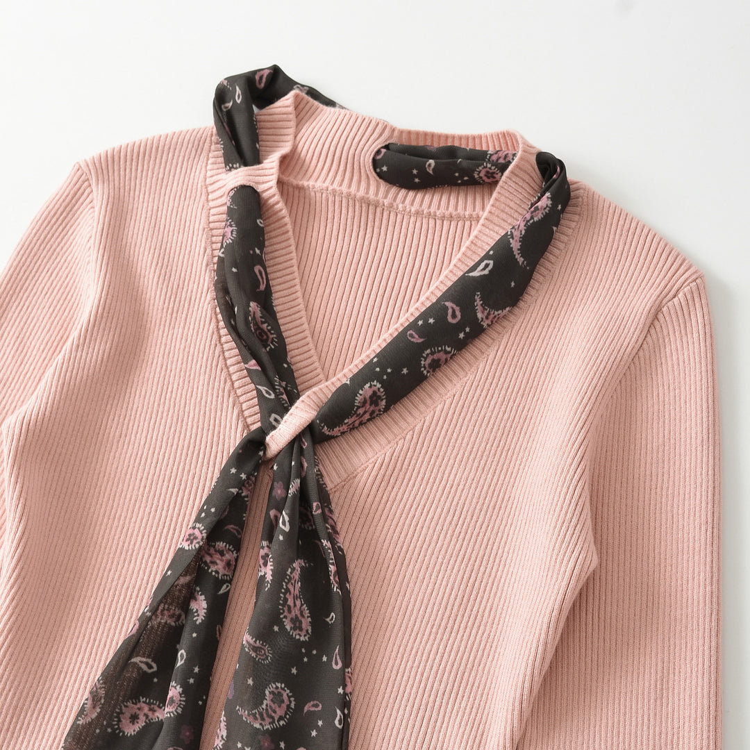 Women's fine knit pullover with threaded paisley scarf Mune Fashion