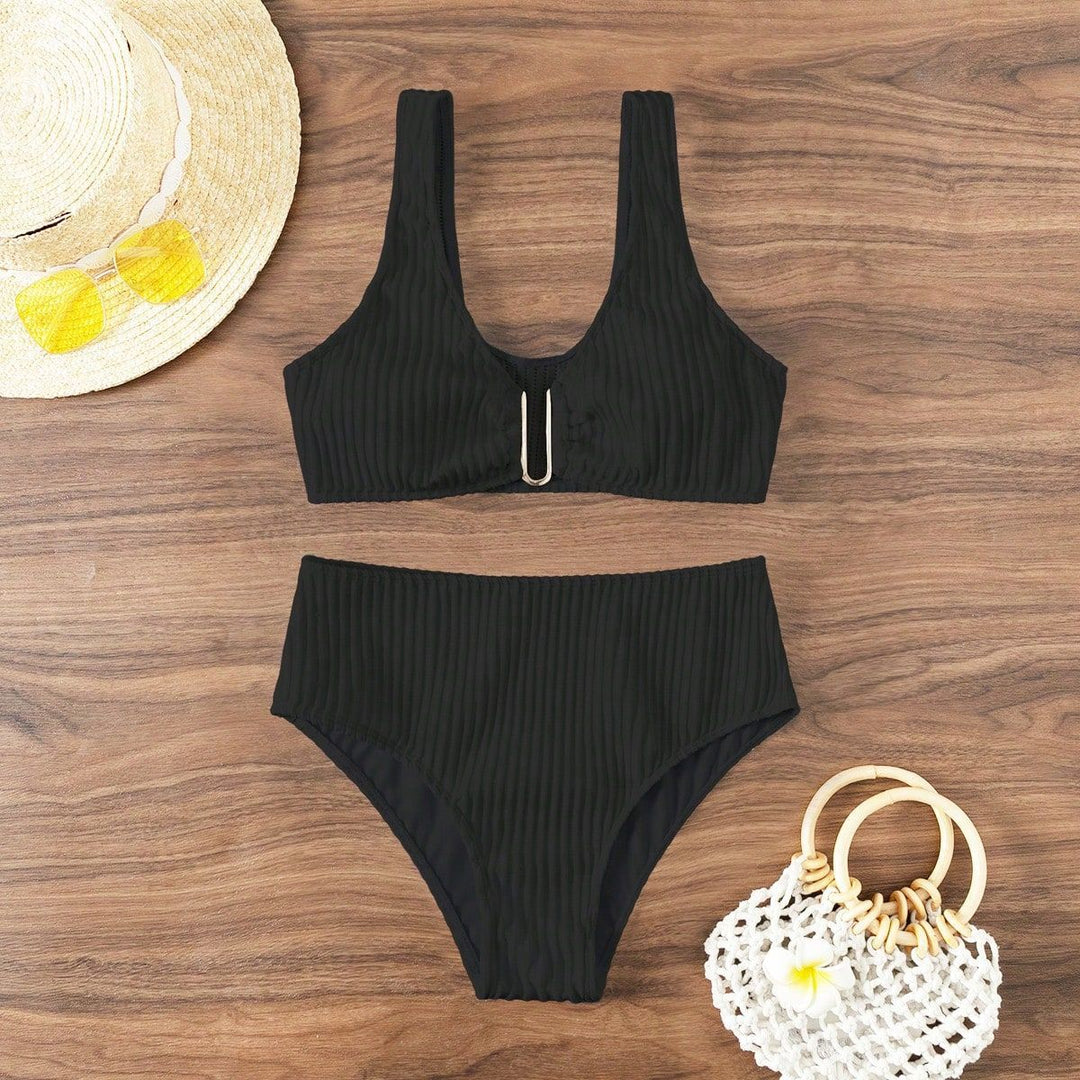 Women's High-Cut Bikini with Unique Ribbed Texture Mune Fashion