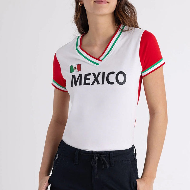 Women's fitted fan V shirt with flag patch, V-neck and contrast trim Mune Fashion