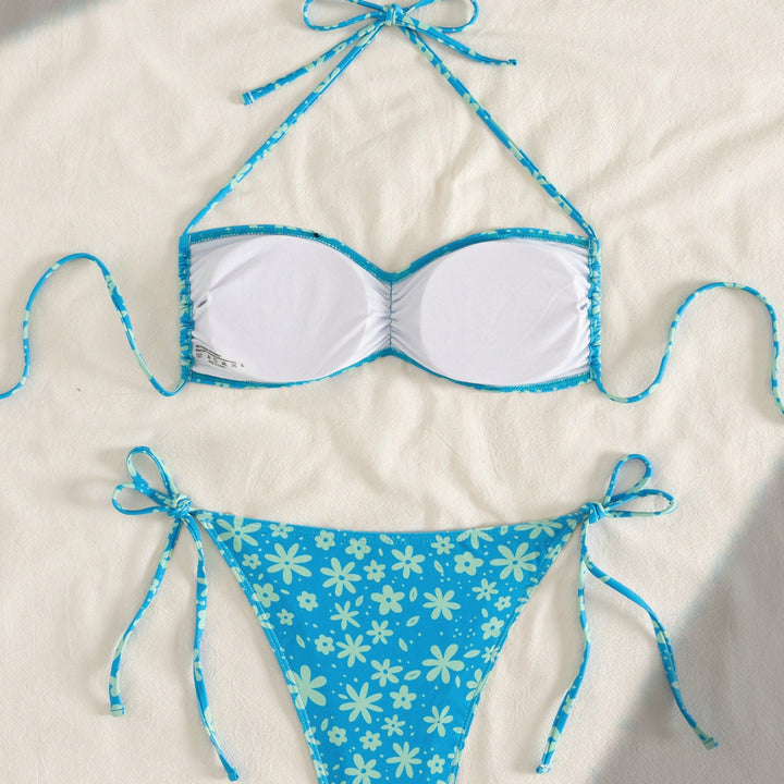 Women's bandeau bikini with floral accents Mune Fashion