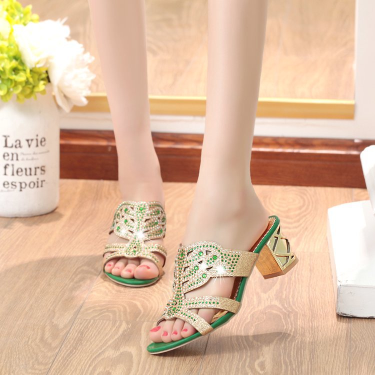 Women's embellished sandal with mid-height block heel and sparkling rhinestone trim Mune Fashion
