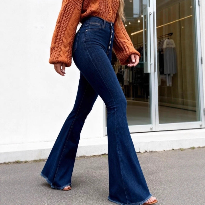 Ladies high-waisted retro flared jeans with visible button placket and flared leg Mune Fashion