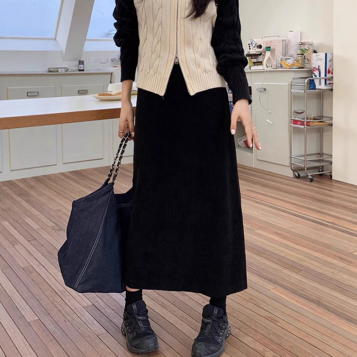 Women's Long Cord Skirt with High Waist and Ribbed Texture Mune Fashion
