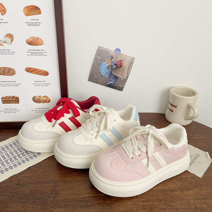 Ladies' platform running sneakers with playful appliqués and breathable sole Mune Fashion