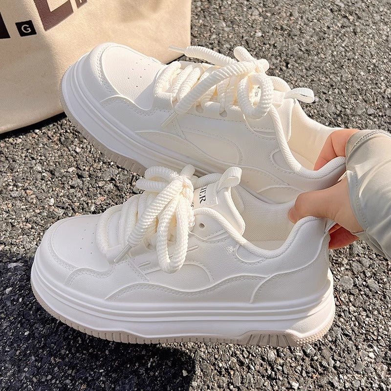 Women's Comfortable and Modern Sneakers with Optimal Cushioning Mune Fashion