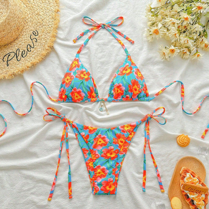 Women Triangle Bikini with sustainable fabric combination Mune Fashion