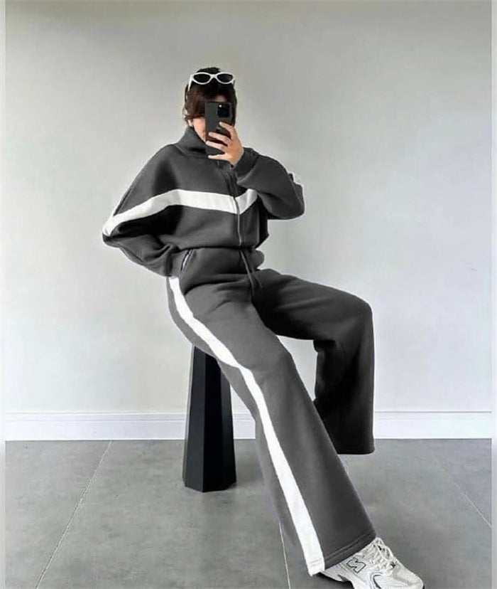 Ladies two-piece lounge set with zip hoodie and wide high-waist pants with side stripes Mune Fashion