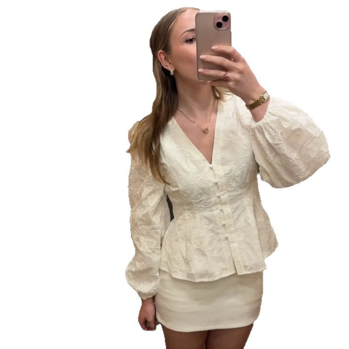 Women's Tailored Lace Blouse in Corset Style with V-Neck, Button Placket and Balloon Sleeves Mune Fashion