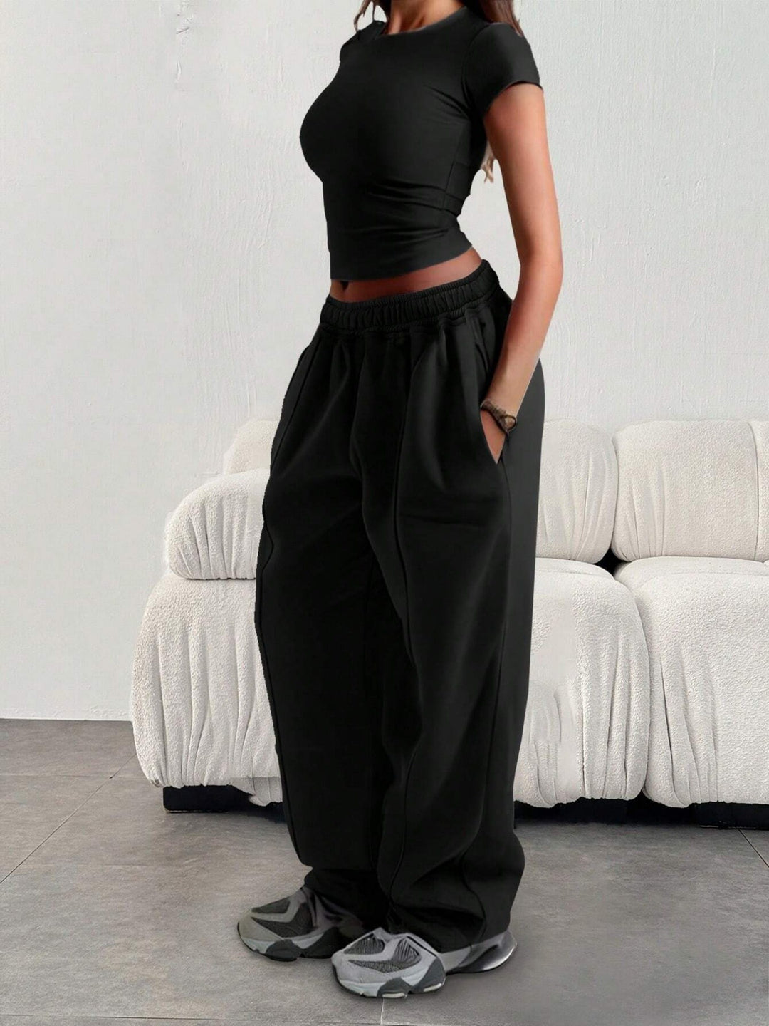 Women's cropped shirt and wide high-waist jogging pants set Mune Fashion