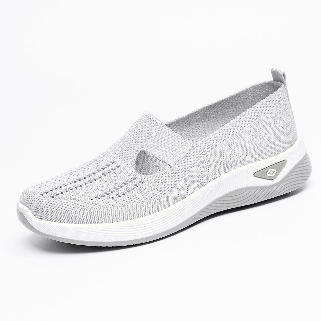 Women's lightweight breathable slip-on sneakers with elastic knit upper and orthopedic comfort sole Mune Fashion