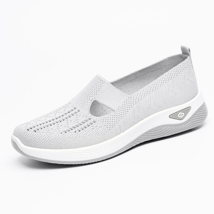 Women's lightweight breathable slip-on sneakers with elastic knit upper and orthopedic comfort sole Mune Fashion