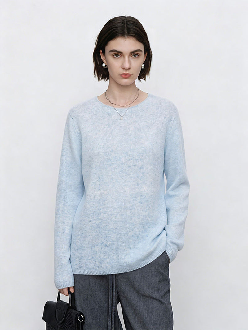 Women's fine round neck sweater made of soft fine knit with straight cut Mune Fashion