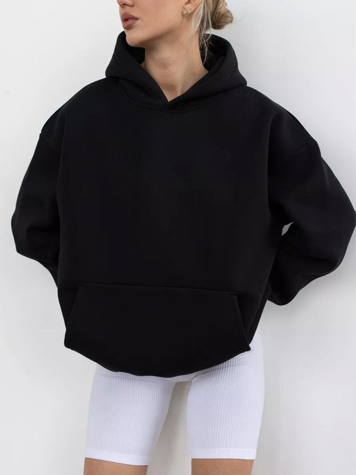 Women's Cozy Oversized Hoodie with Kangaroo Pocket Mune