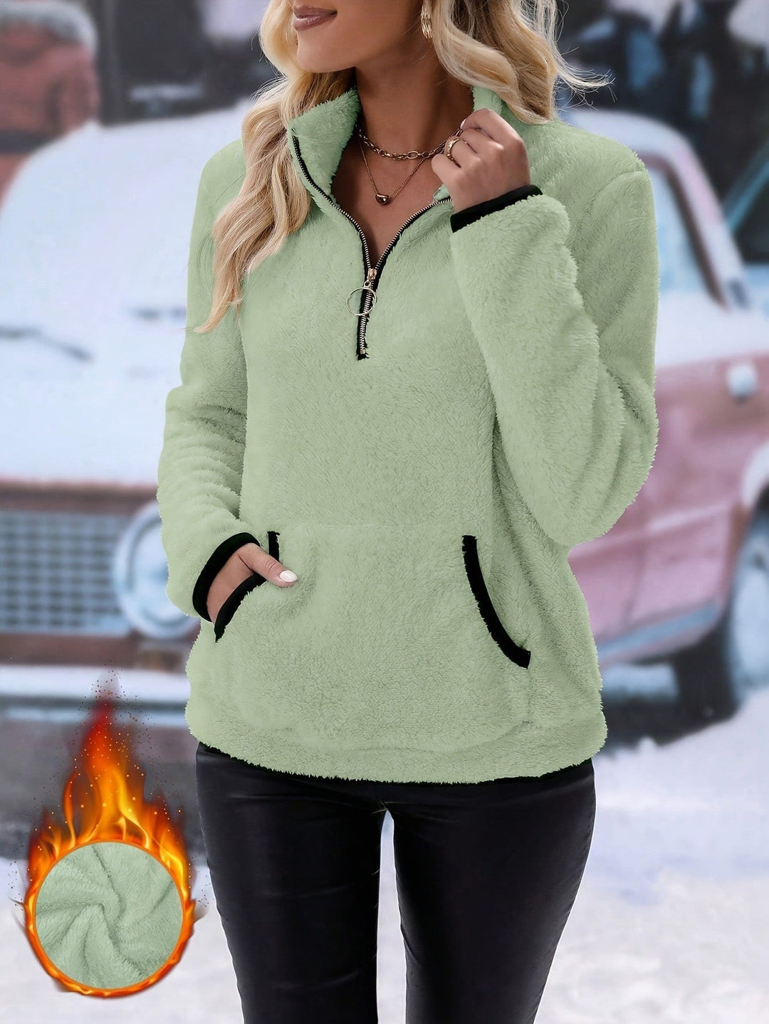 Mune | Women's Fleece Pullover with Contrasting Pockets and Zipper