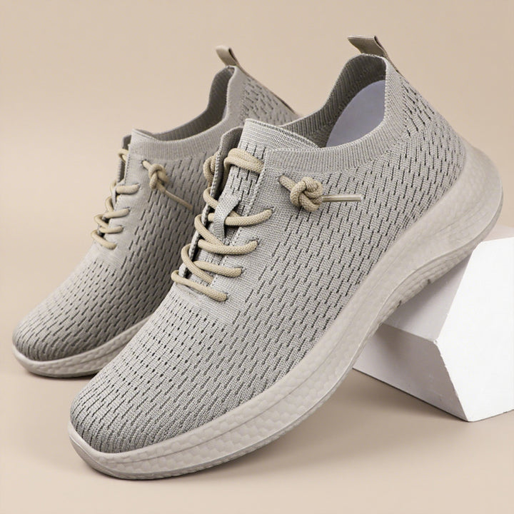 Ladies' breathable knitted casual sneaker with elastic sock entry, reinforced toe cap, and reactive memory EVA comfort sole Mune Fashion