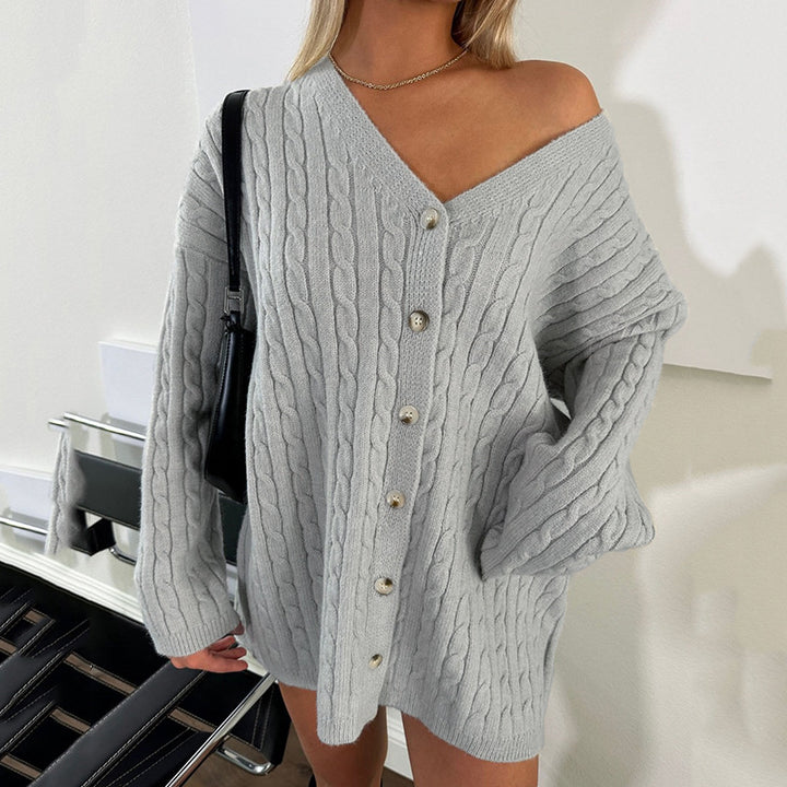 Women's cable-knit cardigan with V-neck, dropped shoulder and full button placket Mune Fashion