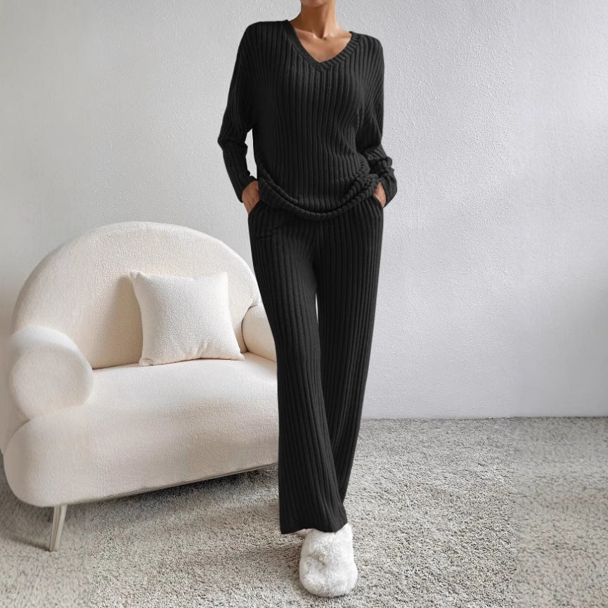 Women's Ribbed Lounge Set made of Soft Knit with V-Neck and Wide Leg Mune Fashion