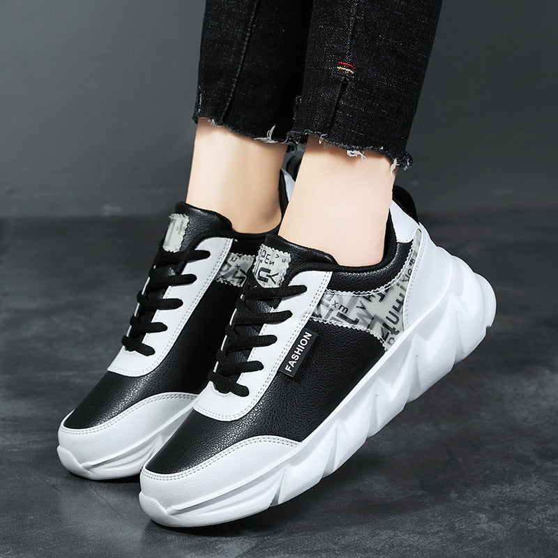 Women’s urban bulky sneaker with soft faux fur lining, padded entry and striking profile sole Mune Fashion