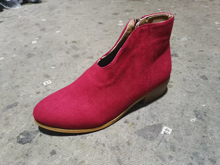 Women's short ankle boots made of suede imitation with V-neck and low wooden heel Mune Fashion