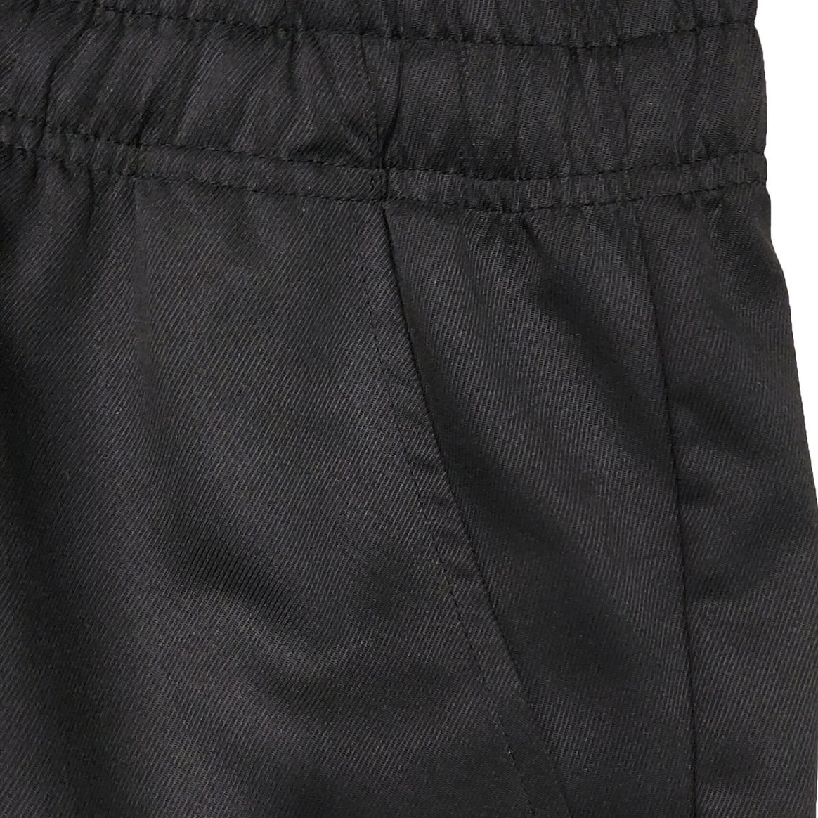 Men's loose cargo casual pants made of lightweight functional fabric with large flap pockets Mune Fashion