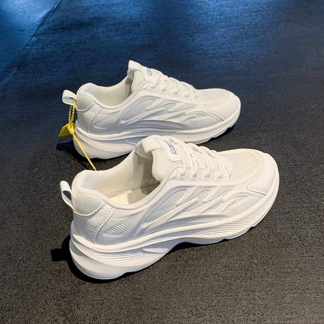 Women's Sporty Performance Sneakers with Breathable Mesh Structure and Non-Slip Sole Mune Fashion