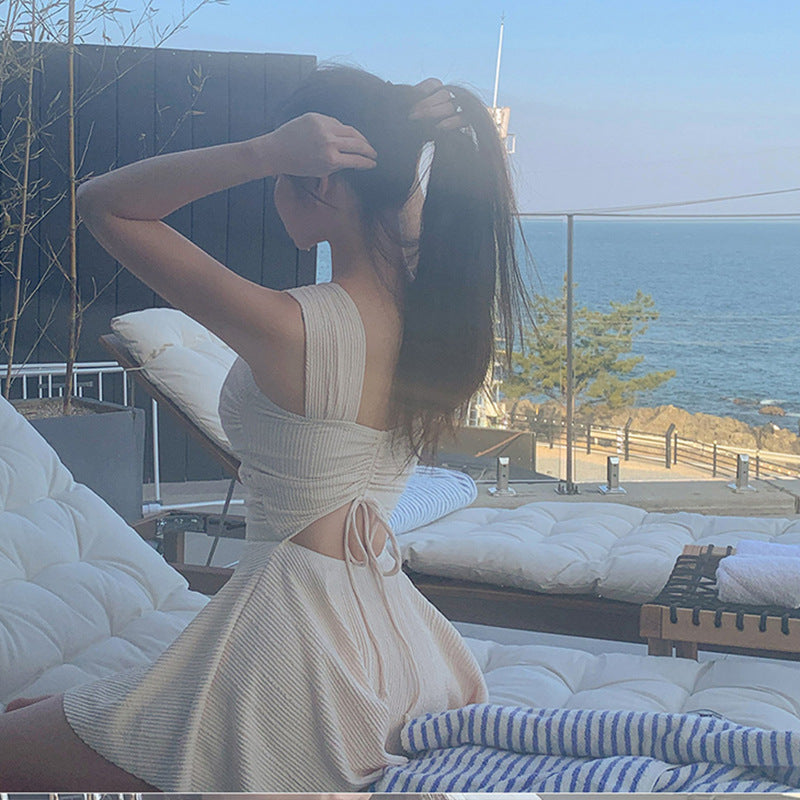 Ladies Elegant Beach Dress with Gatherings Mune Fashion