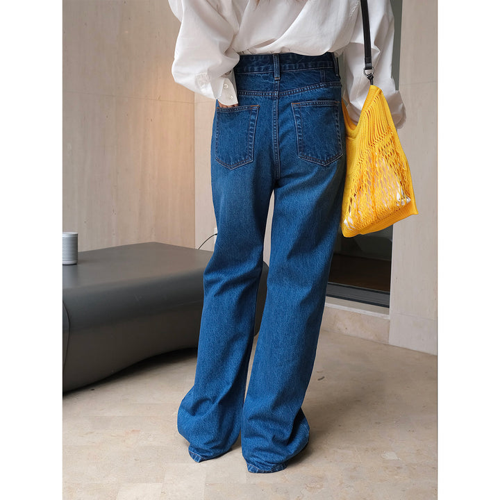 Women high-waisted jeans made of cotton denim in a relaxed straight cut with a used wash Mune Fashion