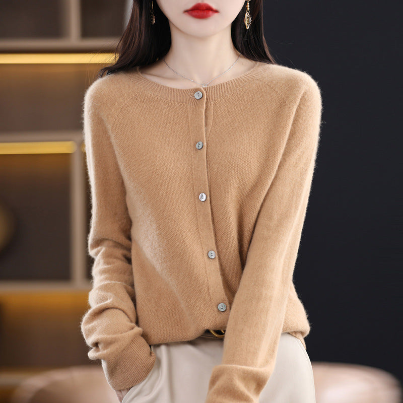 Women's Short-Cut Cardigan in Mohair-Look with Round Neckline and Pearl Buttons Mune Fashion
