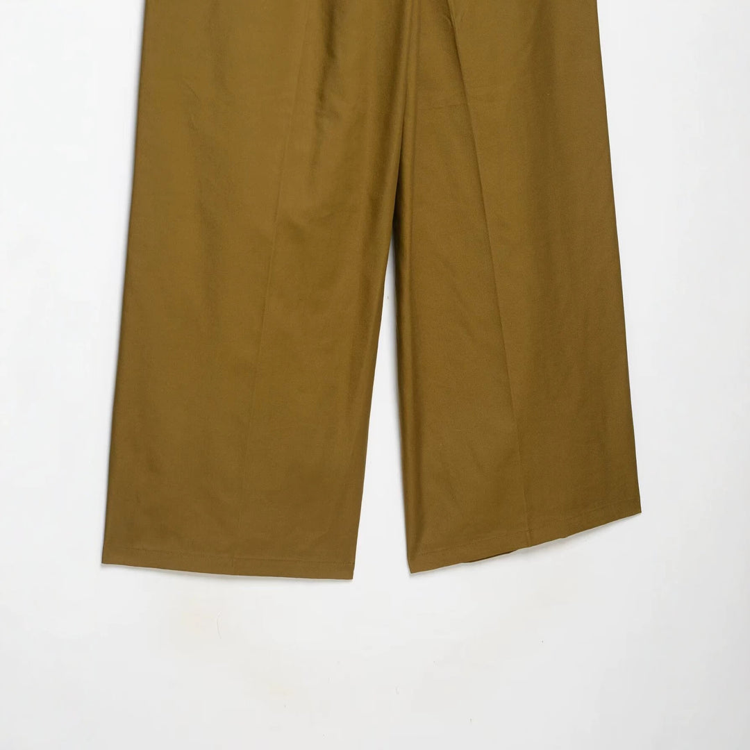 Women high-waisted wide pleated trousers with straight leg and side pockets Mune Fashion