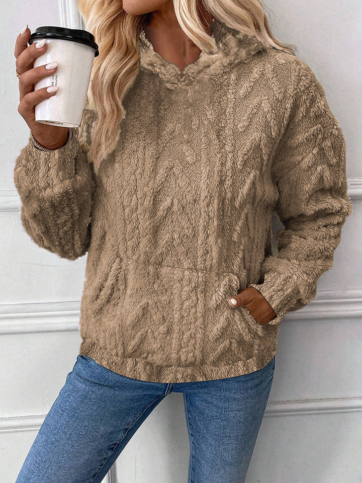 Women's cozy teddy fleece pullover with kangaroo pocket and light stand-up collar Mune Fashion