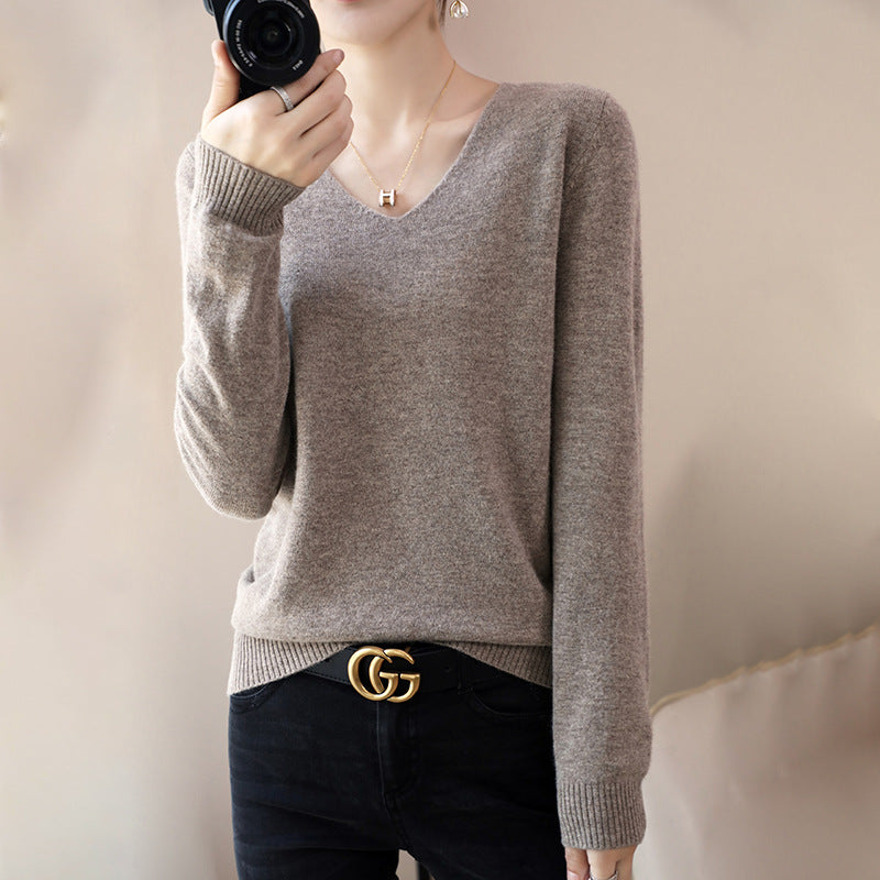 Ladies V-neck pullover in cashmere look with casual fit and ribbed cuffs Mune Fashion