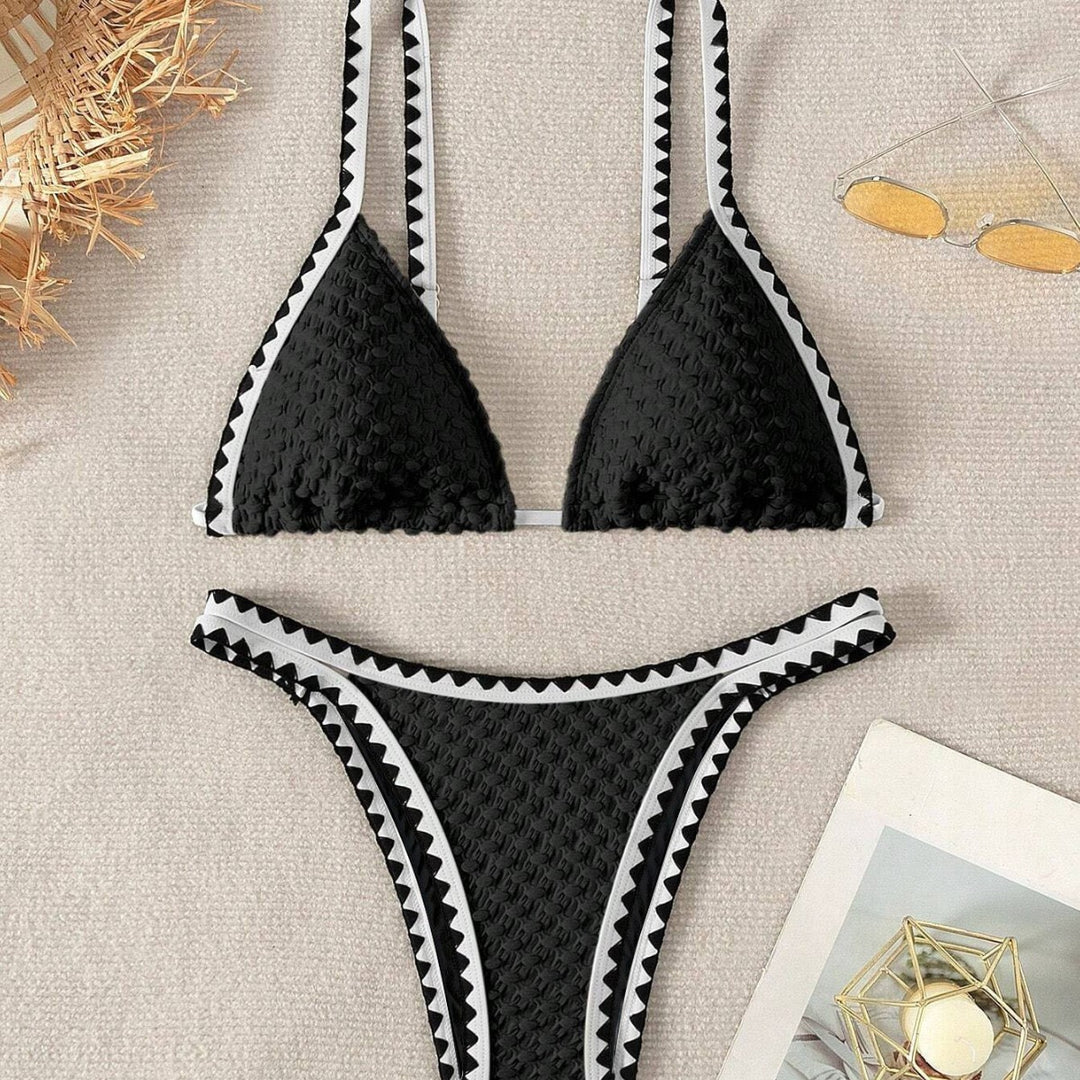 Women's Triangle Bikini with sophisticated crochet pattern Mune Fashion