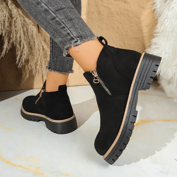 Women ankle-high suede imitation ankle boots with side zipper, pull tab, and ruggedly profiled rubber sole Mune Fashion
