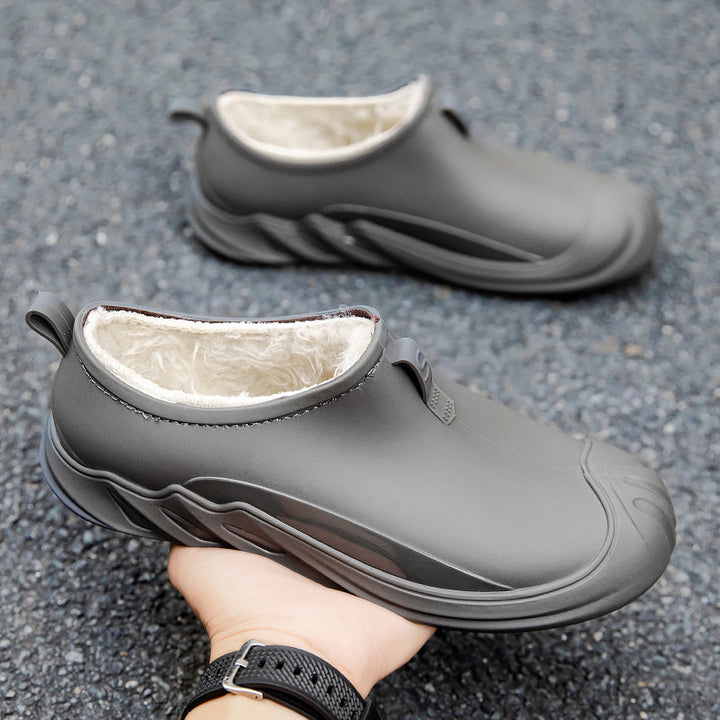 Men's insulated waterproof slip-on clogs with thermal lining and profiled outdoor outsole Mune Fashion